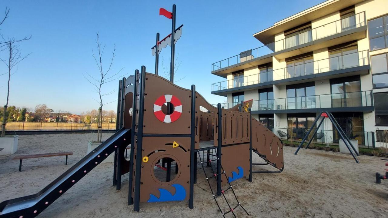 Nadmorskie Apartamenty - Apartament Spa Dziwnów エクステリア 写真